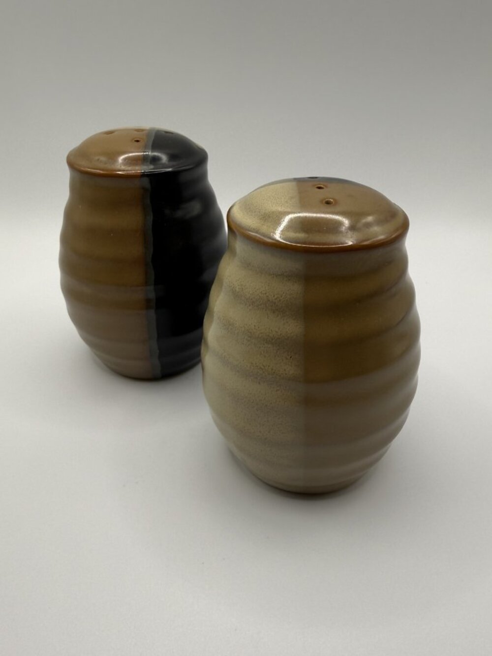 VTG Sango Retired Stoneware 'Gold Dust Black' Salt & Pepper Shakers